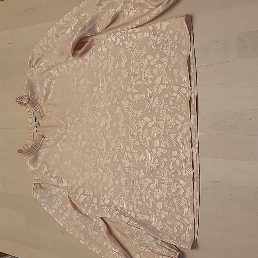 LIKE NEW Chenault Satin Look Broquet Cream Victorian Inspo Blouse